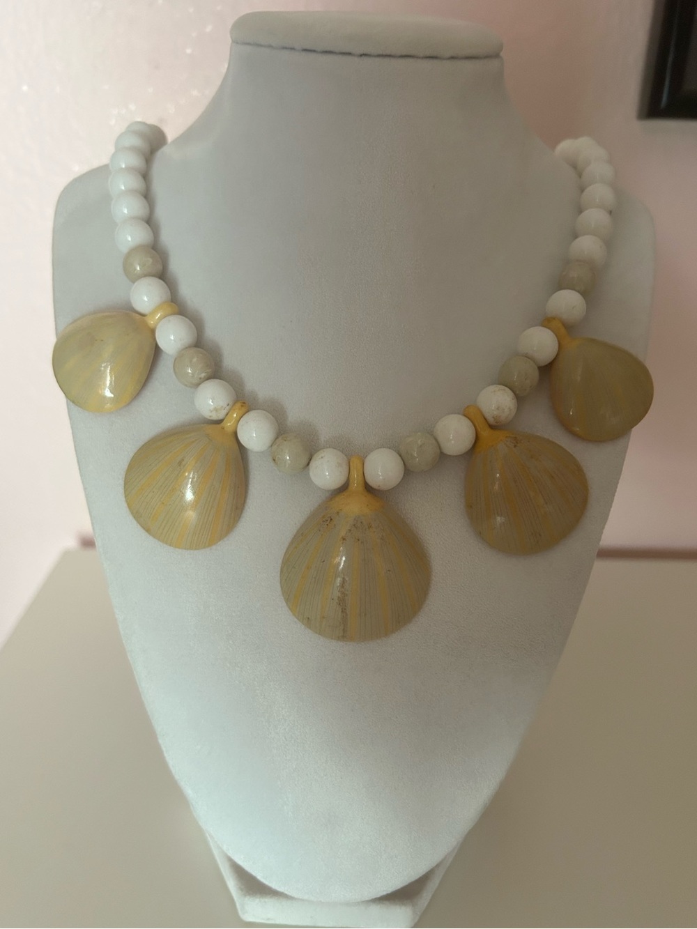 Vintage 1987 Avon Lucite Seashore Statement Necklace with Barrel Clasp